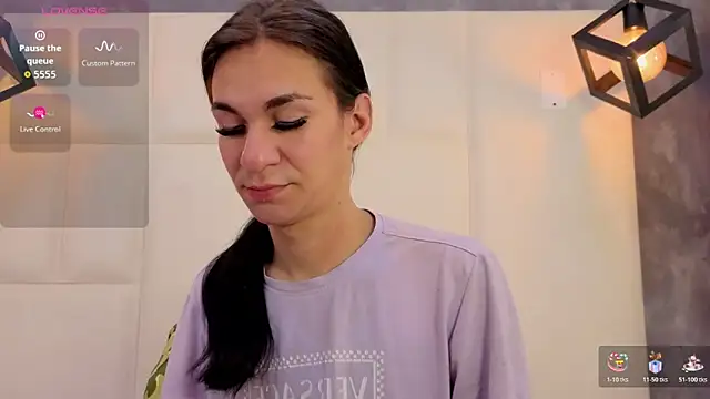 Mia thompson 19 online show from March 2026 01:11:01 PM