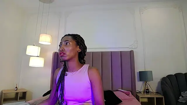 Snapshot of SabrinaDevill chatting on May 2026 01:07:01 PM SabrinaDevill online show from May 2026 01:07:01 PM