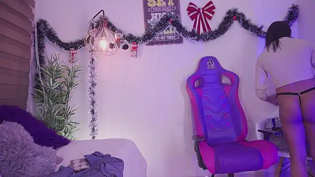 madelyn rose  online show from December 2025 02:09:02 AM