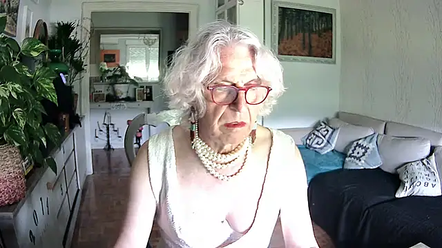 PutaCarla online show from April 2026 01:17:01 PM