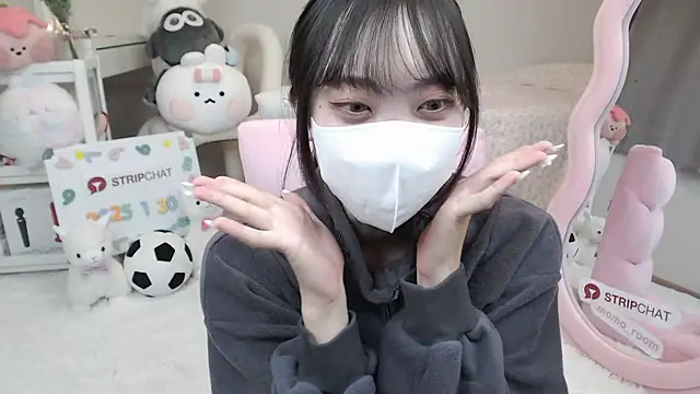 momo room online show from January 2025 10:40:01 AM