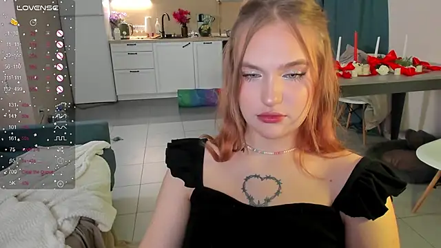 CarolineLovers online show from December 2024 03:20:01 AM