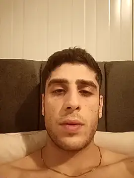 arenn1997 online show from February 2026 10:08:02 PM