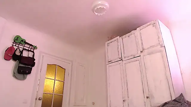 Mayrumey online show from February 2025 05:04:02 PM