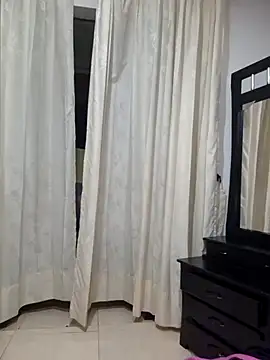 viollett 28 online show from February 2025 12:49:01 AM