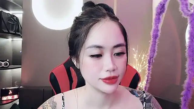 witch-39 online show from December 2024 04:16:02 AM