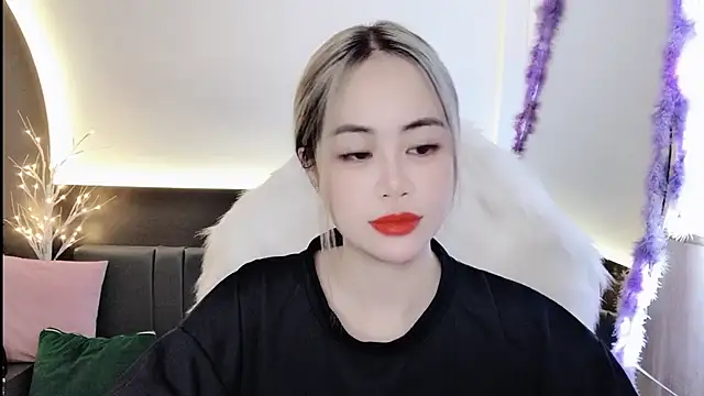 witch-39 online show from February 2025 08:17:01 AM