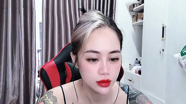 witch-39 online show from February 2026 05:02:01 AM