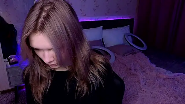 LitaBrom online show from December 2024 01:05:01 AM