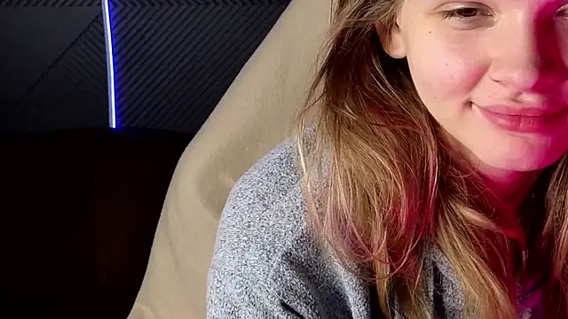 LitaBrom online show from September 2025 01:53:01 AM