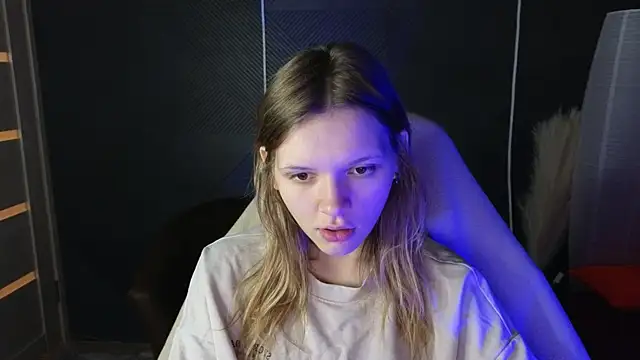 LitaBrom online show from September 2025 03:56:01 AM