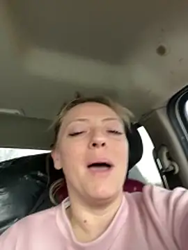 lezbean24 online show from February 2026 09:23:01 PM