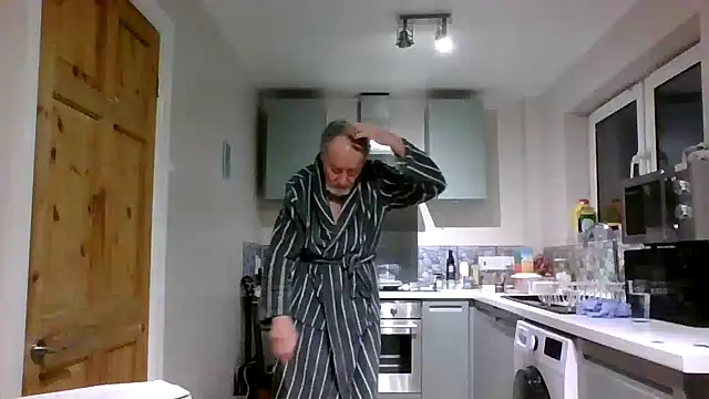 jimmybenido online show from February 2026 05:40:02 PM