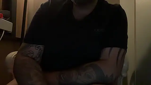 Snapshot of chubbycloudybottom chatting on June 2026 11:57:02 PM chubbycloudybottom online show from June 2026 11:57:02 PM
