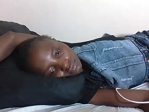 SexyNeedle22 online show from October 2025 11:02:01 PM