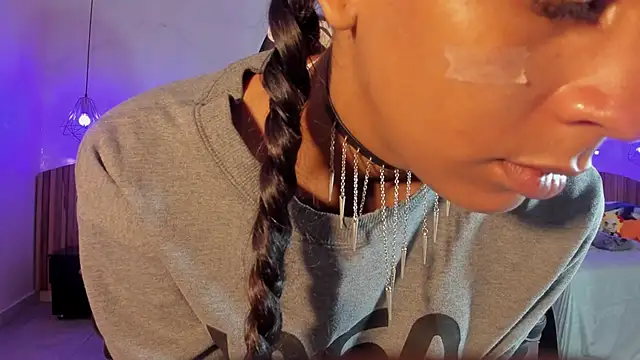 IamNayuta online show from November 2025 07:41:02 PM