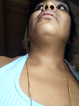 ELLA KELLY online show from November 2025 11:57:02 AM