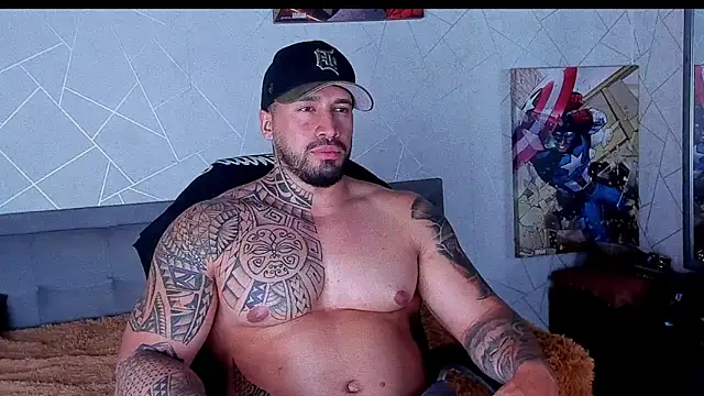 Snapshot of Cristian_Walker chatting on April 2026 12:12:01 AM Cristian Walker online show from April 2026 12:12:01 AM