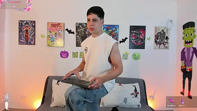 jonathanjoestar  online show from October 2025 07:42:02 PM