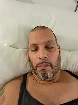 Just2much online show from October 2025 11:02:01 PM