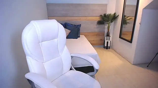 Violetta rainbow online show from December 2024 04:19:02 AM