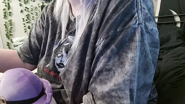 doomednympho online show from November 2025 08:42:01 PM