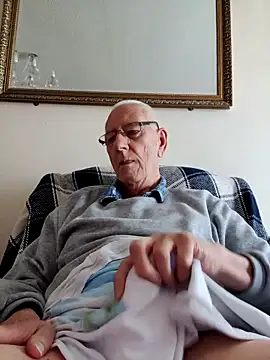 cutaboverest online show from May 2026 08:21:01 AM