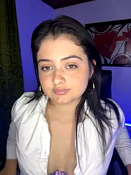 Snapshot of Stephania_18 chatting on December 2024 07:55:01 PM Stephania 18 online show from December 2024 07:55:01 PM