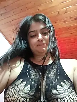 Snapshot of Stephania_18 chatting on February 2025 10:31:01 PM Stephania 18 online show from February 2025 10:31:01 PM