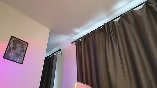 Snapshot of _eva_queen chatting on June 2026 12:20:02 PM eva queen online show from June 2026 12:20:02 PM