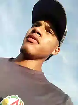 Snapshot of Gutierrez6383 chatting on January 2025 09:55:02 PM Gutierrez6383 online show from January 2025 09:55:02 PM