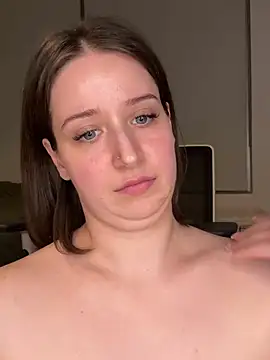 nerdynina online show from February 2025 03:44:02 AM