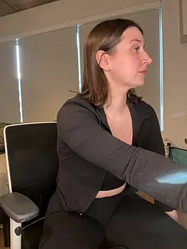 nerdynina online show from March 2025 10:16:01 PM