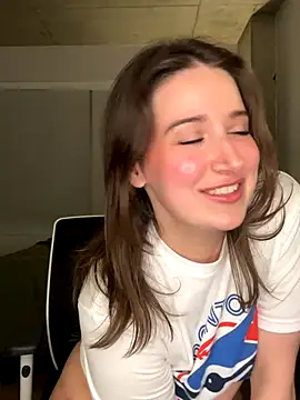 nerdynina online show from November 2025 12:24:01 AM