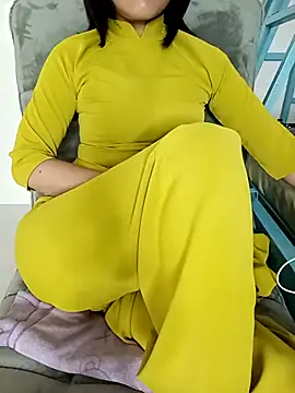    Erin    online show from September 2025 03:34:01 PM