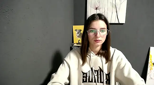 lady olivia  online show from December 2024 01:33:01 PM