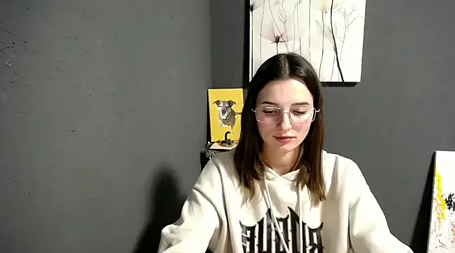 lady olivia  online show from December 2024 05:00:01 PM