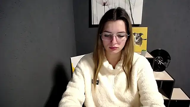 lady olivia  online show from October 2025 01:37:01 PM