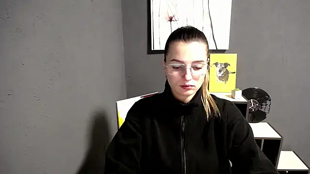 lady olivia  online show from December 2025 01:39:01 PM