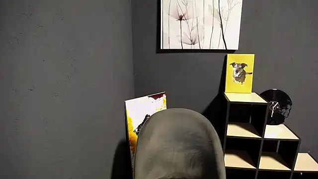 lady olivia  online show from April 2026 12:08:02 PM