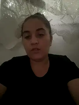 yzabell18 online show from September 2025 03:44:02 PM