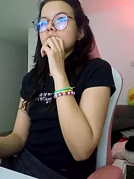 azumiichan online show from April 2026 01:42:02 AM