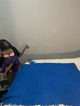 Snapshot of CamGirlLeanna chatting on January 2025 10:02:01 PM CamGirlLeanna online show from January 2025 10:02:01 PM