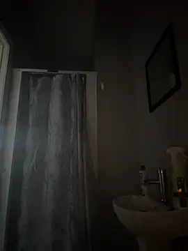 Snapshot of CamGirlLeanna chatting on February 2025 04:21:01 PM CamGirlLeanna online show from February 2025 04:21:01 PM