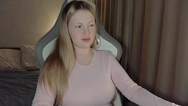 Snapshot of x_ivy_x chatting on March 2026 05:40:01 PM x ivy x online show from March 2026 05:40:01 PM