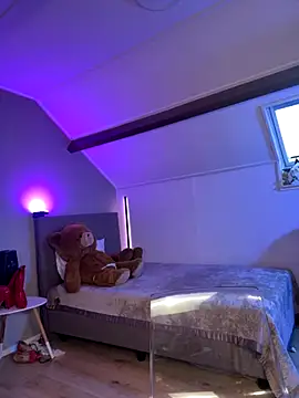 CarolaDrago online show from November 2025 09:09:01 AM