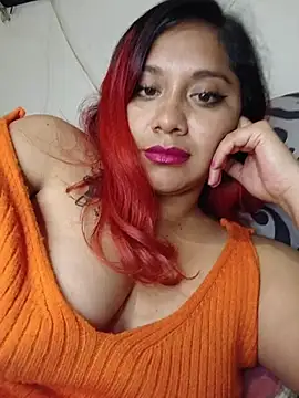 Snapshot of olivia_stylinnson chatting on June 2026 07:35:02 AM olivia stylinnson online show from June 2026 07:35:02 AM