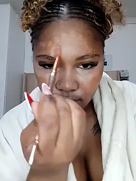 charmainexxx online show from December 2025 03:52:01 PM