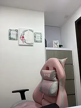 SophiaLaurens online show from January 2025 08:14:01 AM