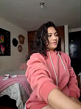 Thaliacooper  online show from December 2024 08:54:01 PM